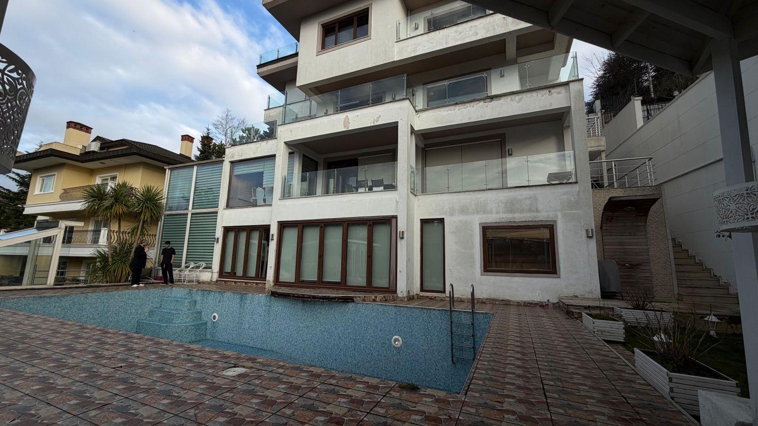 Acarkent C-Type Villa for Sale | Panoramic View & Private Pool