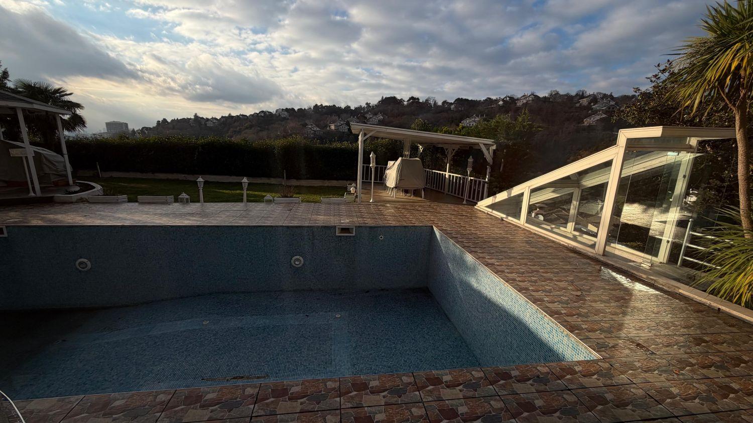 Acarkent C-Type Villa for Sale | Panoramic View & Private Pool