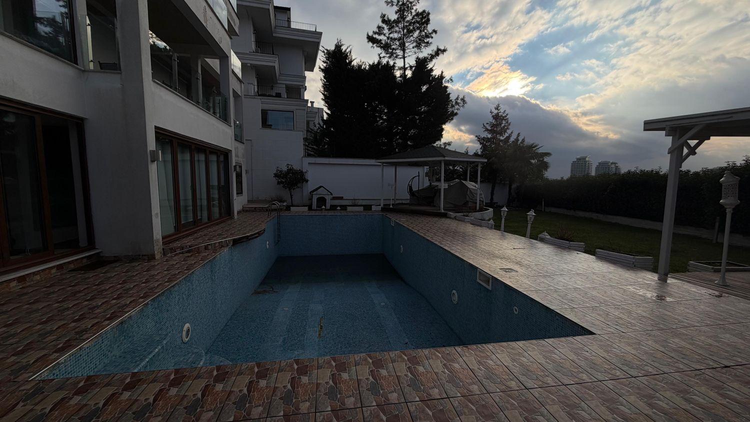 Acarkent C-Type Villa for Sale | Panoramic View & Private Pool