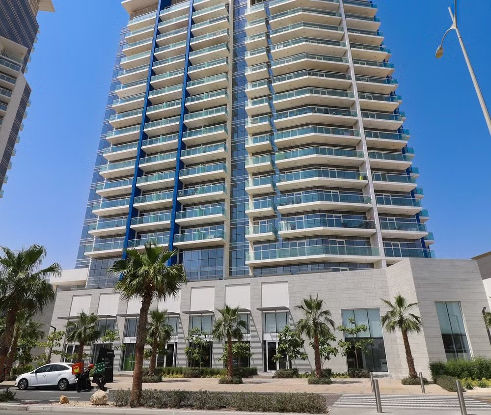 Tenanted | Luxury 1 Bedroom Apartment