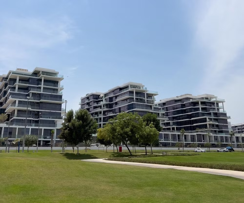 Tenanted | Luxury 1 Bedroom Apartment