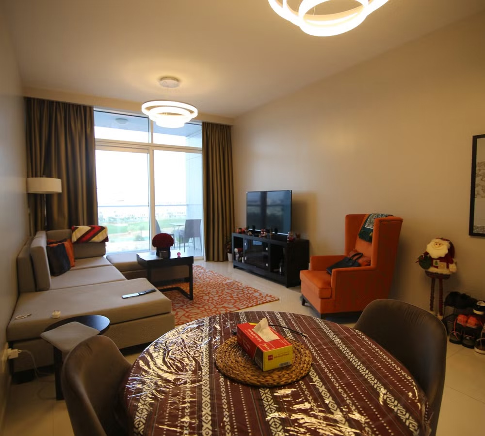 Tenanted | Luxury 1 Bedroom Apartment
