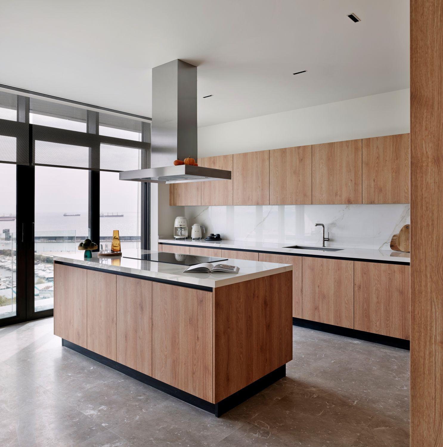 Ataköy Marinada Residence: Luxury 1+1 Dublex Apartment Waterfront in Istanbul - Suitable for Citizenship