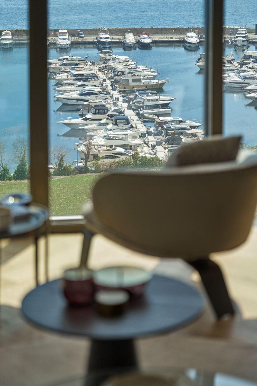 Ataköy Marinada Residence: Luxury 1+1 Dublex Apartment Waterfront in Istanbul - Suitable for Citizenship
