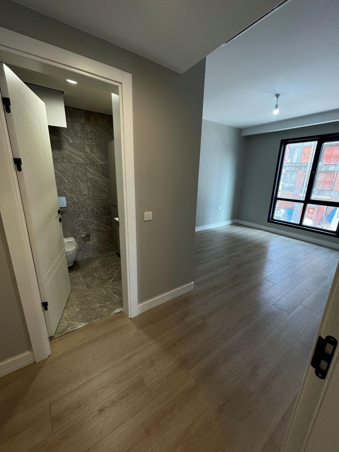 Avrupa Konutları Esentepe: Modern 3+1 Apartment Near E-5 & Metro - Suitable for Citizenship