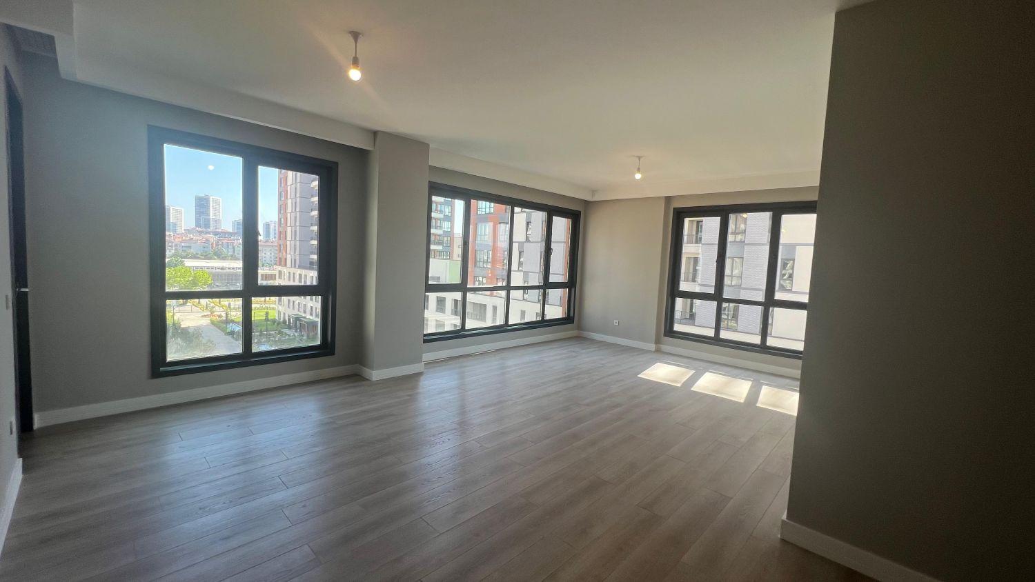 Avrupa Konutları Esentepe: Modern 3+1 Apartment Near E-5 & Metro - Suitable for Citizenship