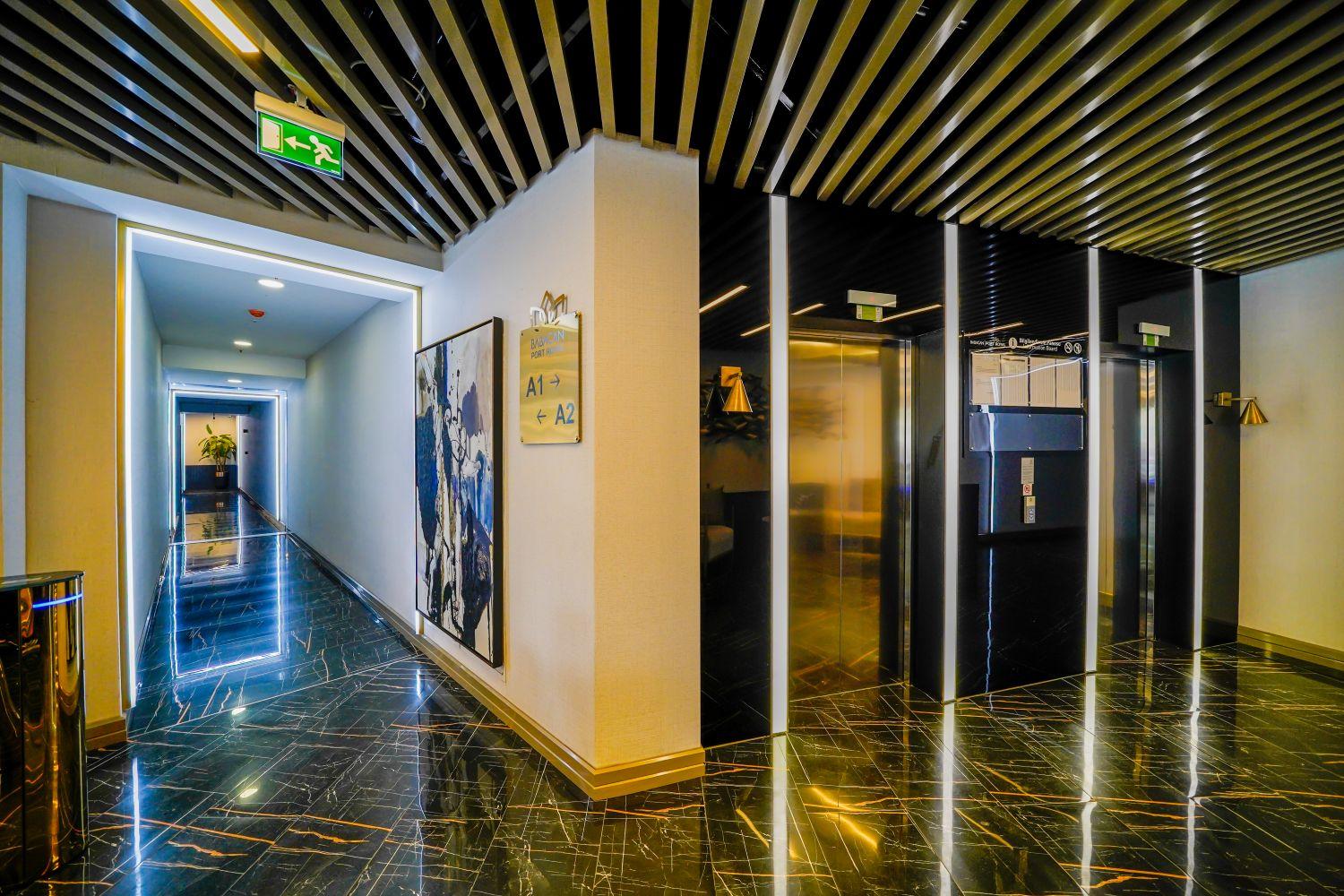 Babacan Port Royal Küçükçekmece: 1+1 Apartment for Sale
