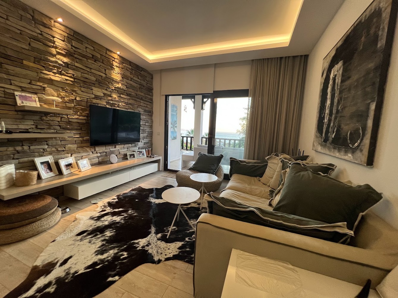 Apartamento dúplex de 3+1 con vistas al mar y a la piscina en el complejo Babil Gardens