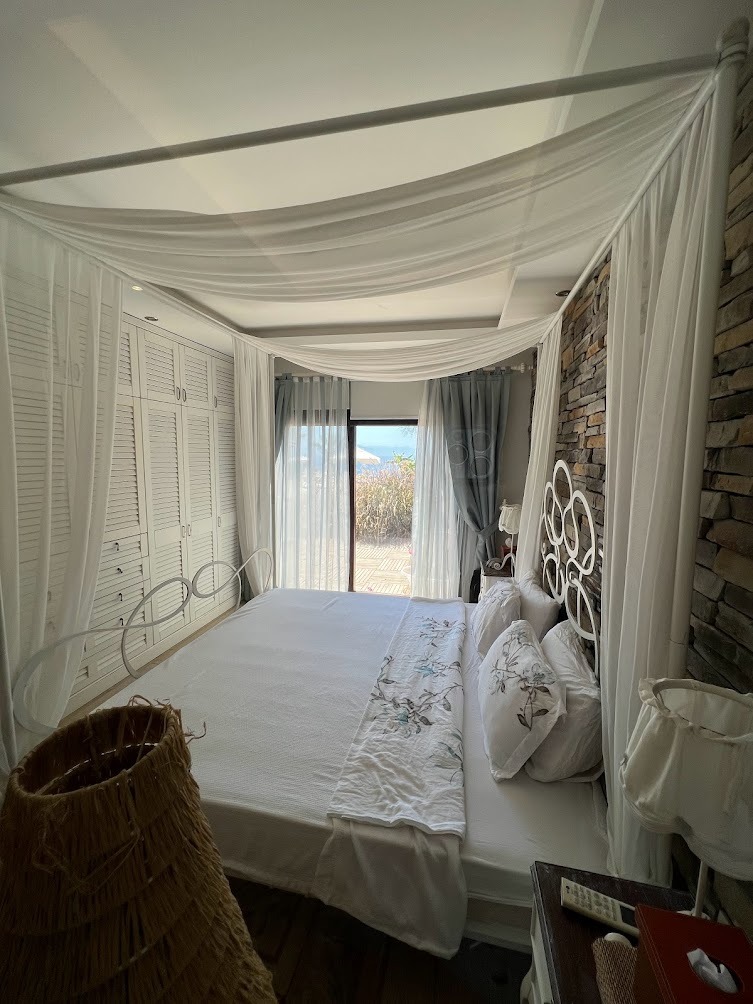 Apartamento dúplex de 3+1 con vistas al mar y a la piscina en el complejo Babil Gardens