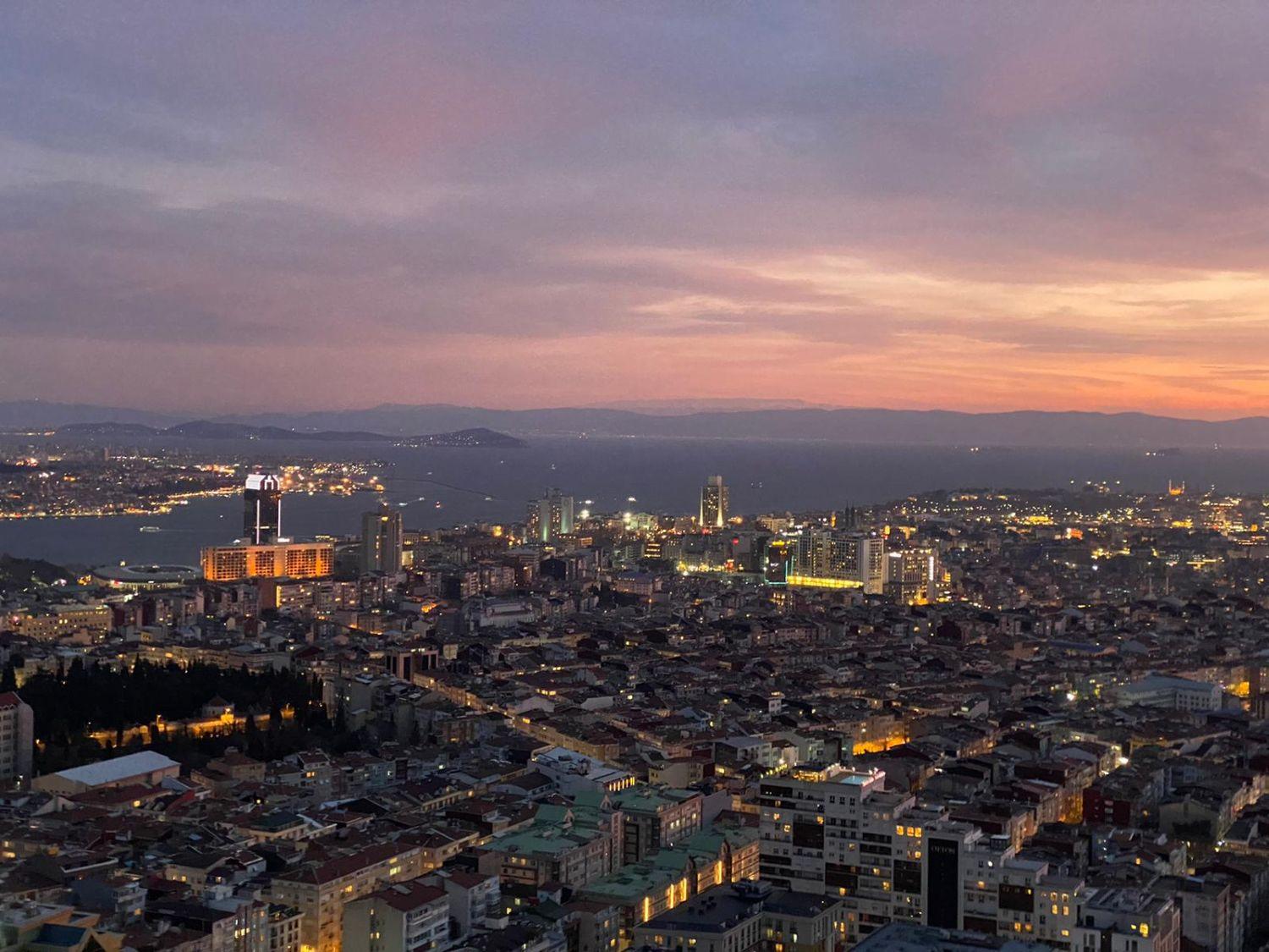 Bomonti Residences by Rotana: Luxury 1+1 Apartment - Suitable for Citizenship