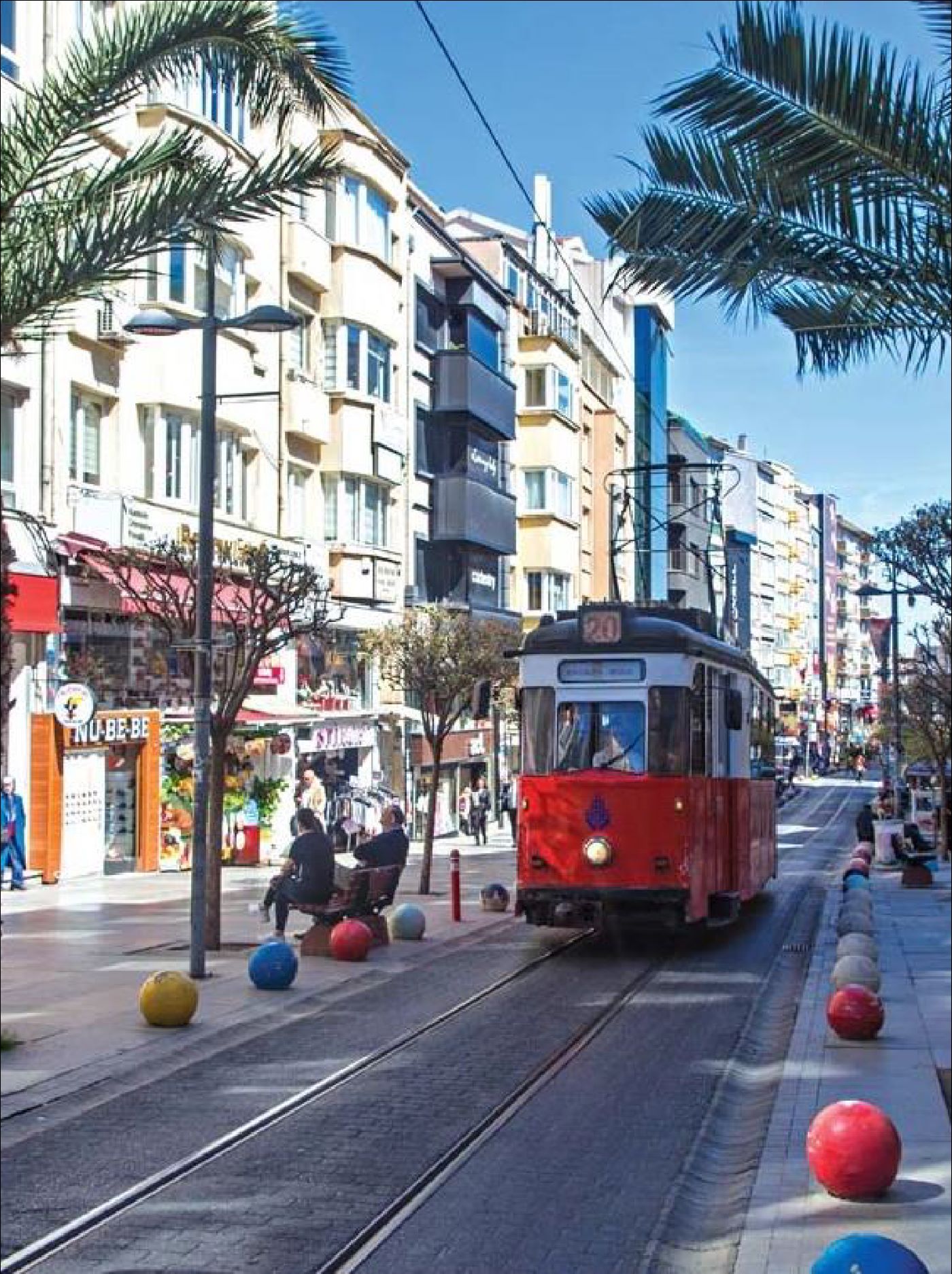 İstanbul'da Satılık Bina, Harika Yatırım Fırsatı. Vatandaşlık İçin Uygun!