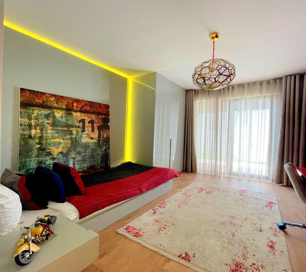 شقة فاخرة من 5 غرف نوم للبيع في بيوك تشكمجة — مناسبة للحصول على الجنسية