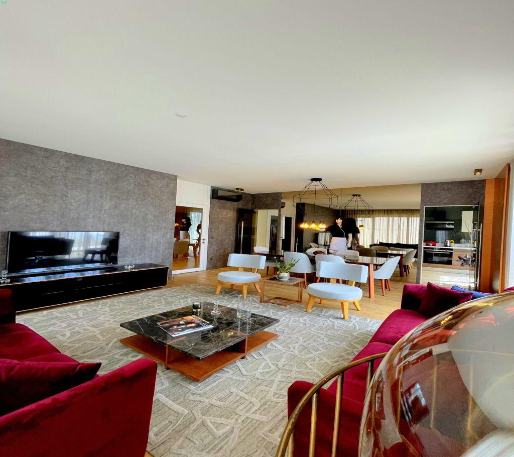 شقة فاخرة من 5 غرف نوم للبيع في بيوك تشكمجة — مناسبة للحصول على الجنسية