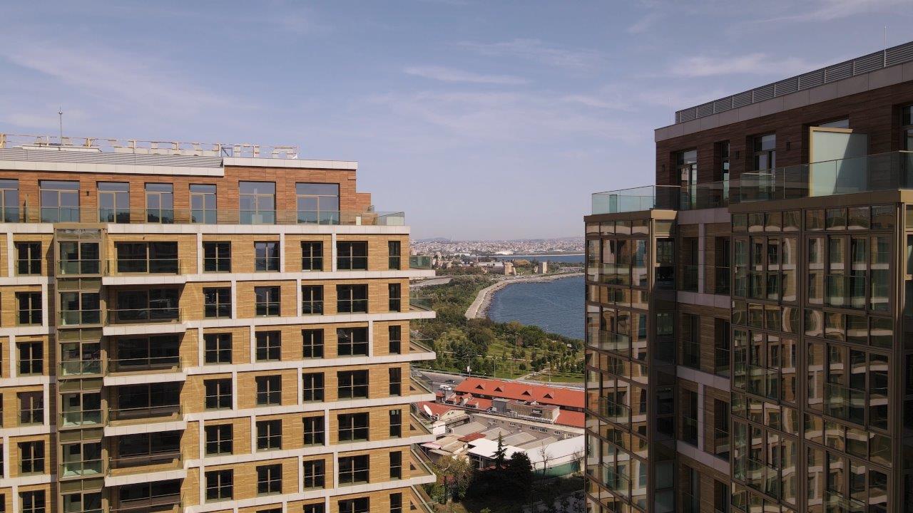 Invest in Buyukyali Istanbul: 2+1 Apartment - Suitable for Citizenship