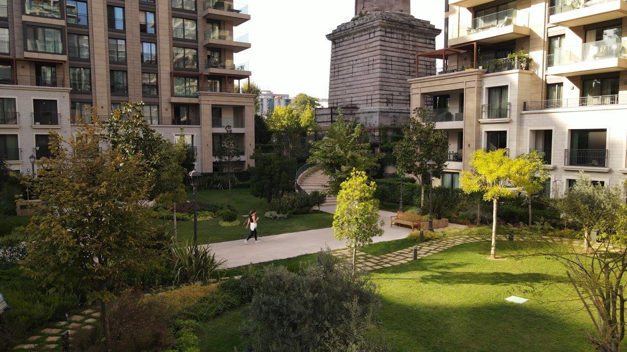 Invest in Buyukyali Istanbul: 2+1 Apartment - Suitable for Citizenship