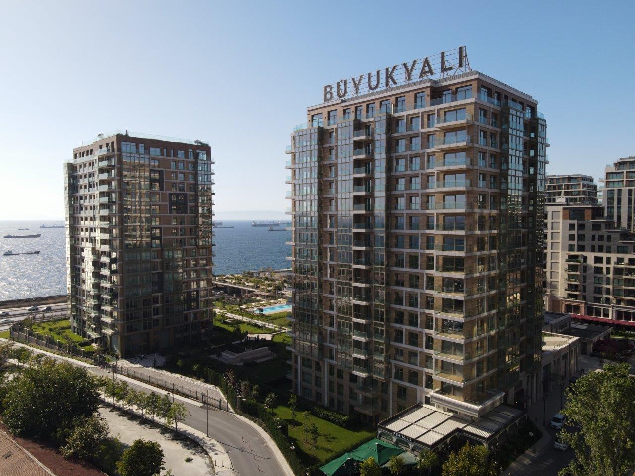 Invest in Buyukyali Istanbul: 2+1 Apartment - Suitable for Citizenship
