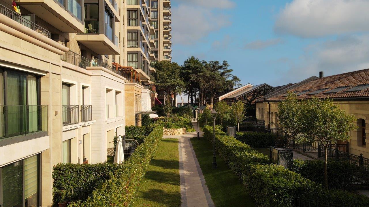 Invest in Buyukyali Istanbul: 2+1 Apartment - Suitable for Citizenship