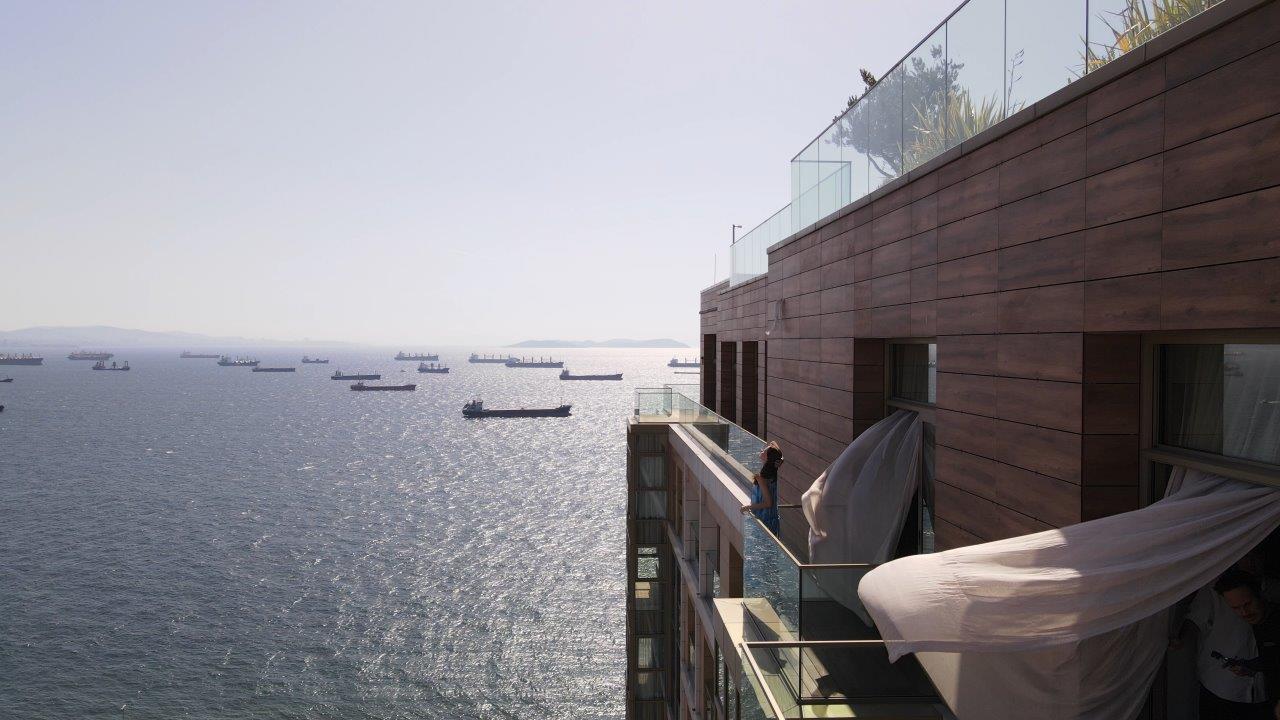 Invest in Buyukyali Istanbul: 2+1 Apartment - Suitable for Citizenship