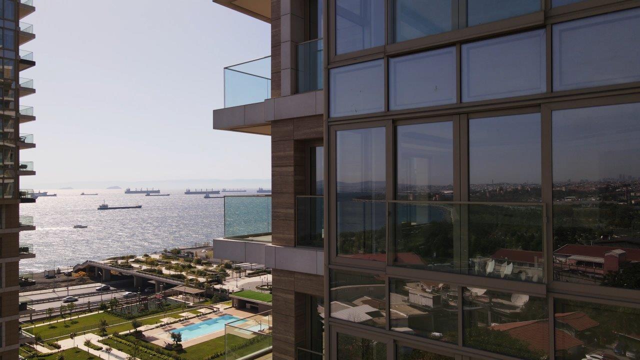 Invest in Buyukyali Istanbul: 2+1 Apartment - Suitable for Citizenship