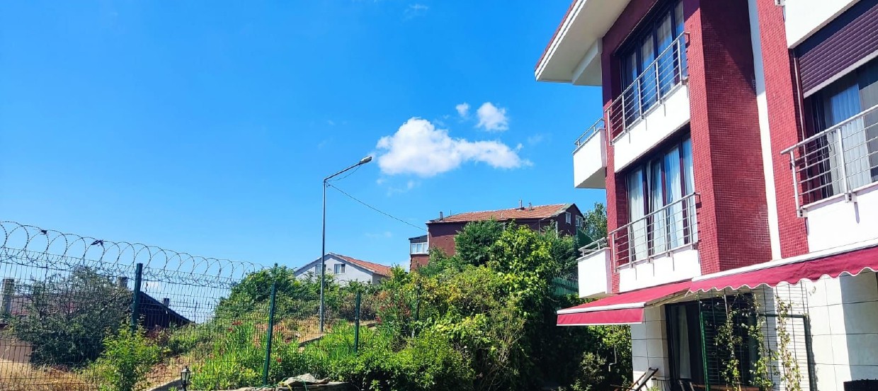 Luxury 3+1 Garden Duplex with Sea View for Rent in Sarıyer