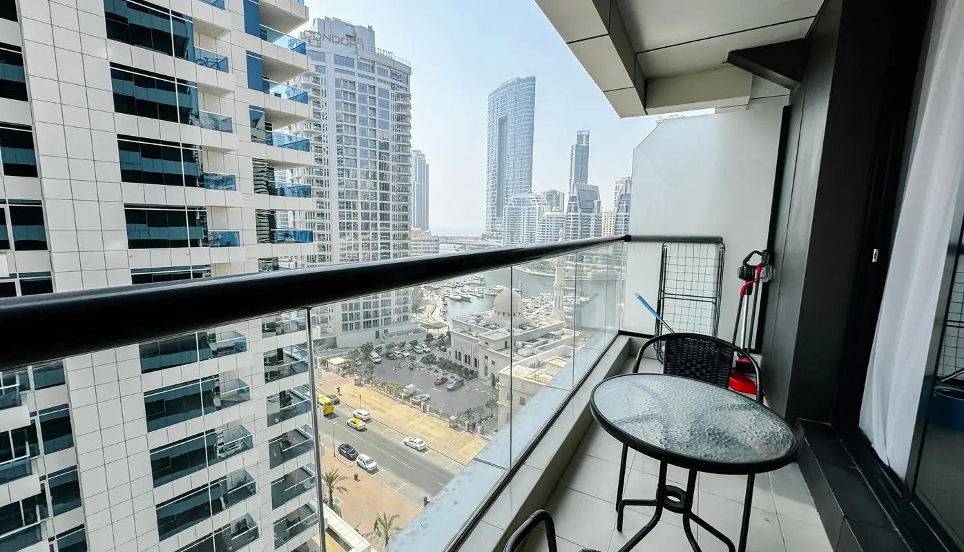 Escan Marina Tower-Studio Apartment-Marina Views - Close to DMCC Metro