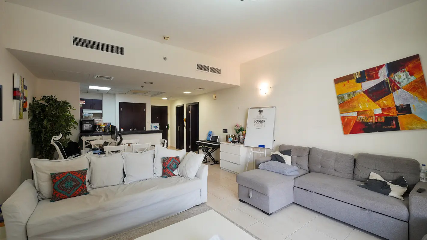 Fortunato - 1 Bedroom Apartment - Elegant | Pool View | Near Circle Mall