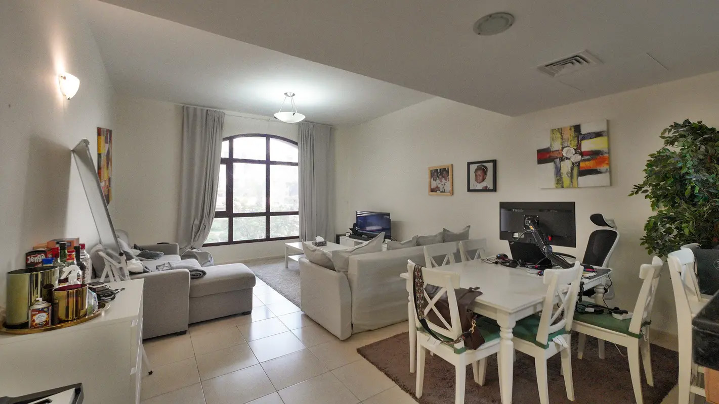 Fortunato - 1 Bedroom Apartment - Elegant | Pool View | Near Circle Mall