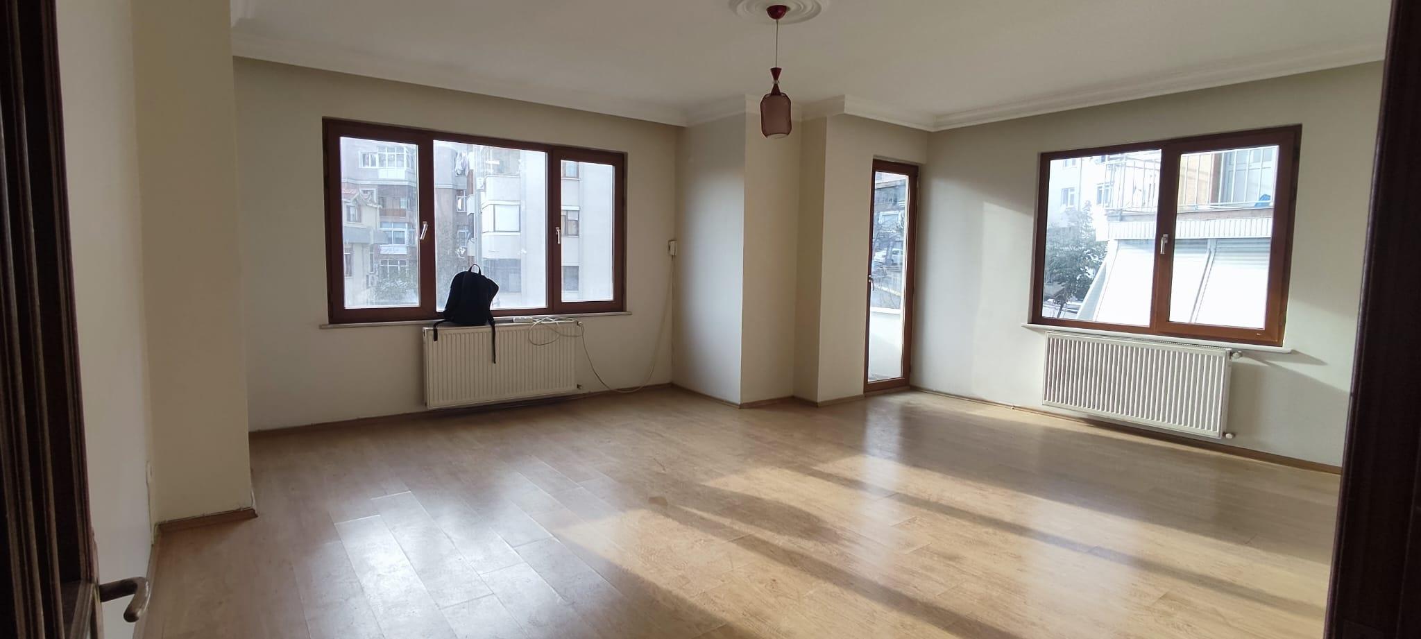 Vacant and Move-In Ready 3+1 Apartment for Sale in Fulya, Near Cevahir Mall