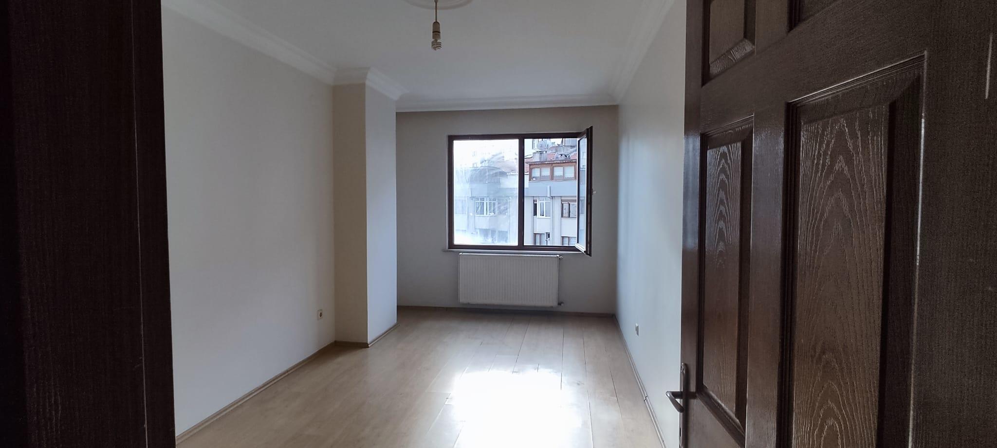 Vacant and Move-In Ready 3+1 Apartment for Sale in Fulya, Near Cevahir Mall