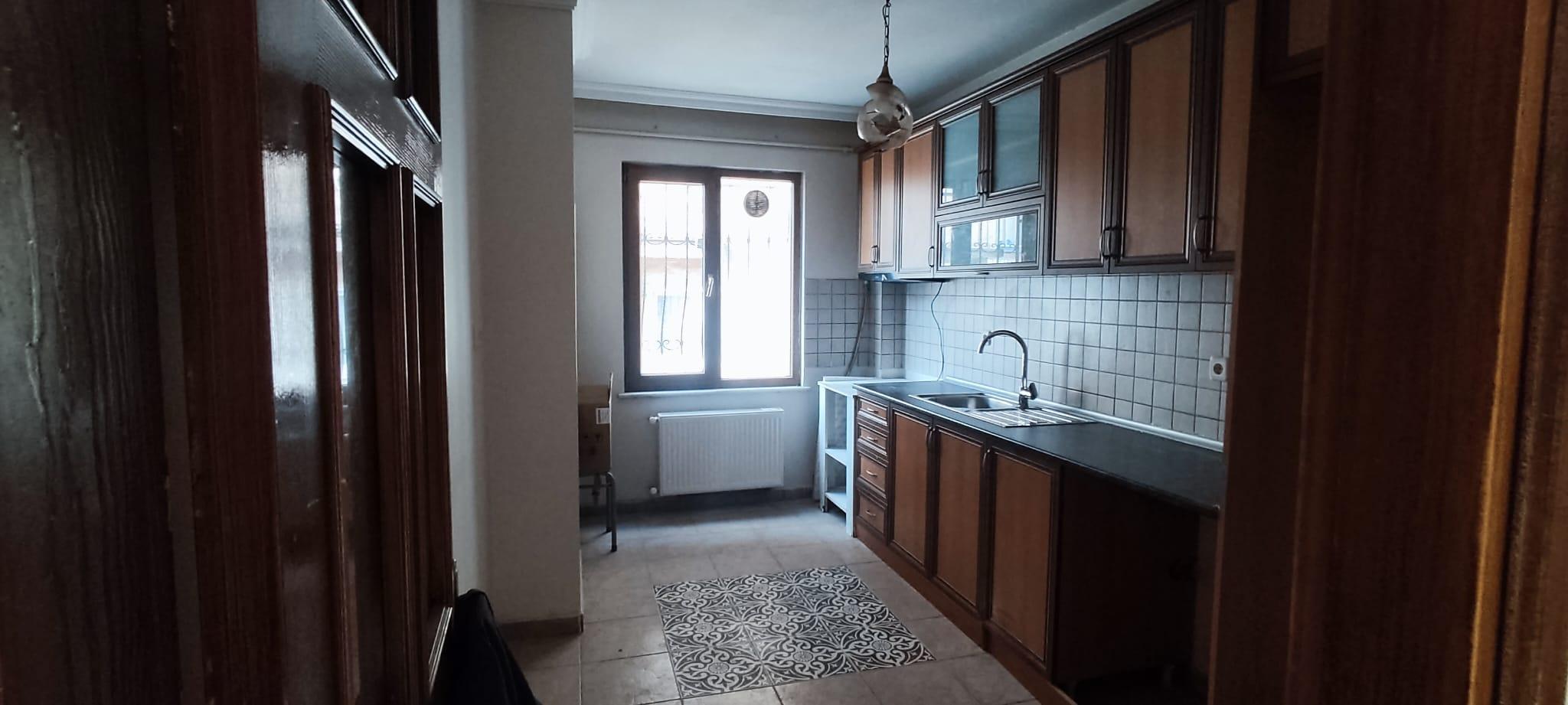 Vacant and Move-In Ready 3+1 Apartment for Sale in Fulya, Near Cevahir Mall