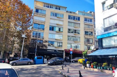 Kadıköy Moda'da 220 M2,Kapanmaz Deniz Manzaralı,Boş, Satılık 3+1 , Vatandaşlığa Uygun