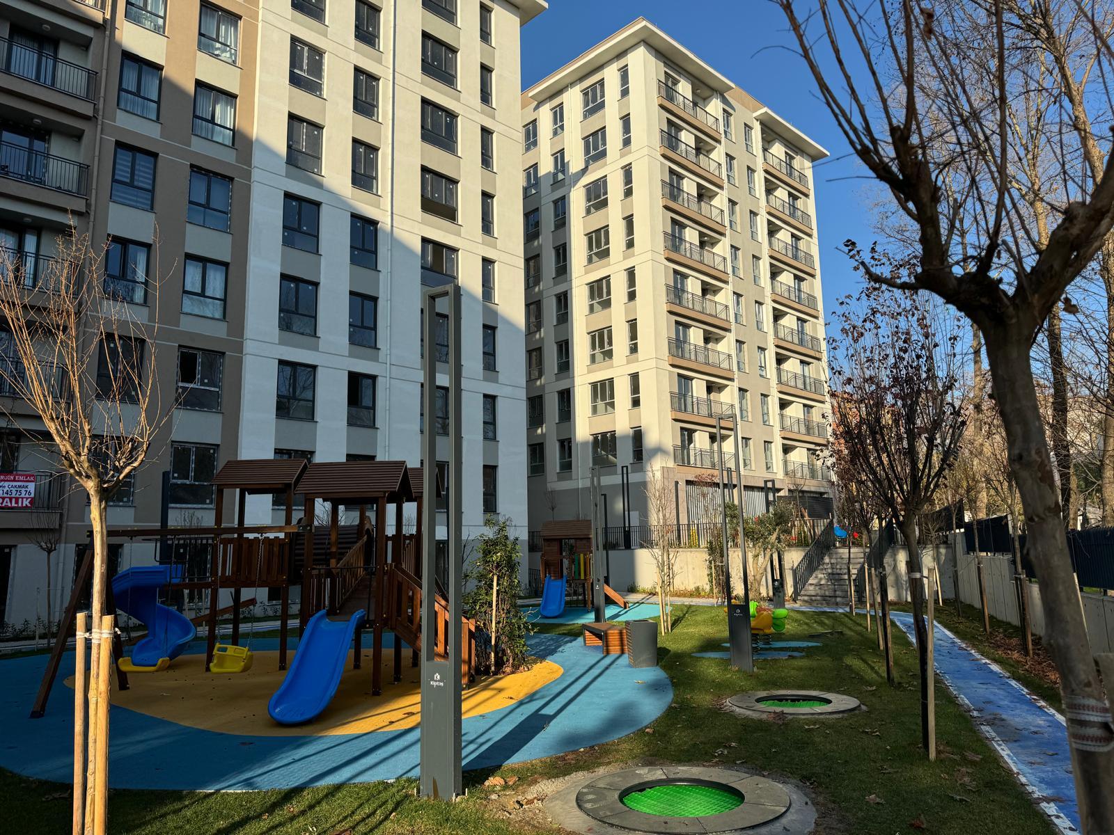 3+1 Apartment in Kırlangıç Evleri Project – Secure, Family-Oriented Living in Beylikdüzü