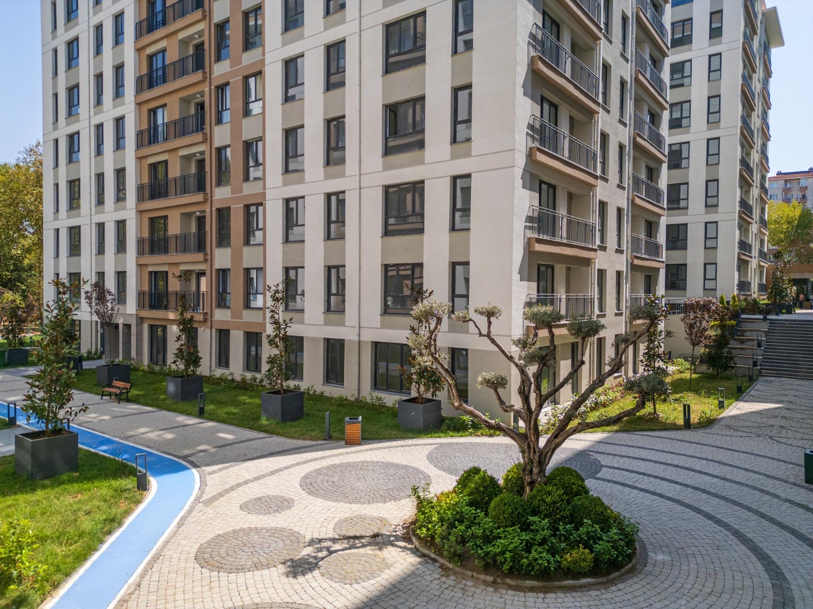 3+1 Apartment in Kırlangıç Evleri Project – Secure, Family-Oriented Living in Beylikdüzü