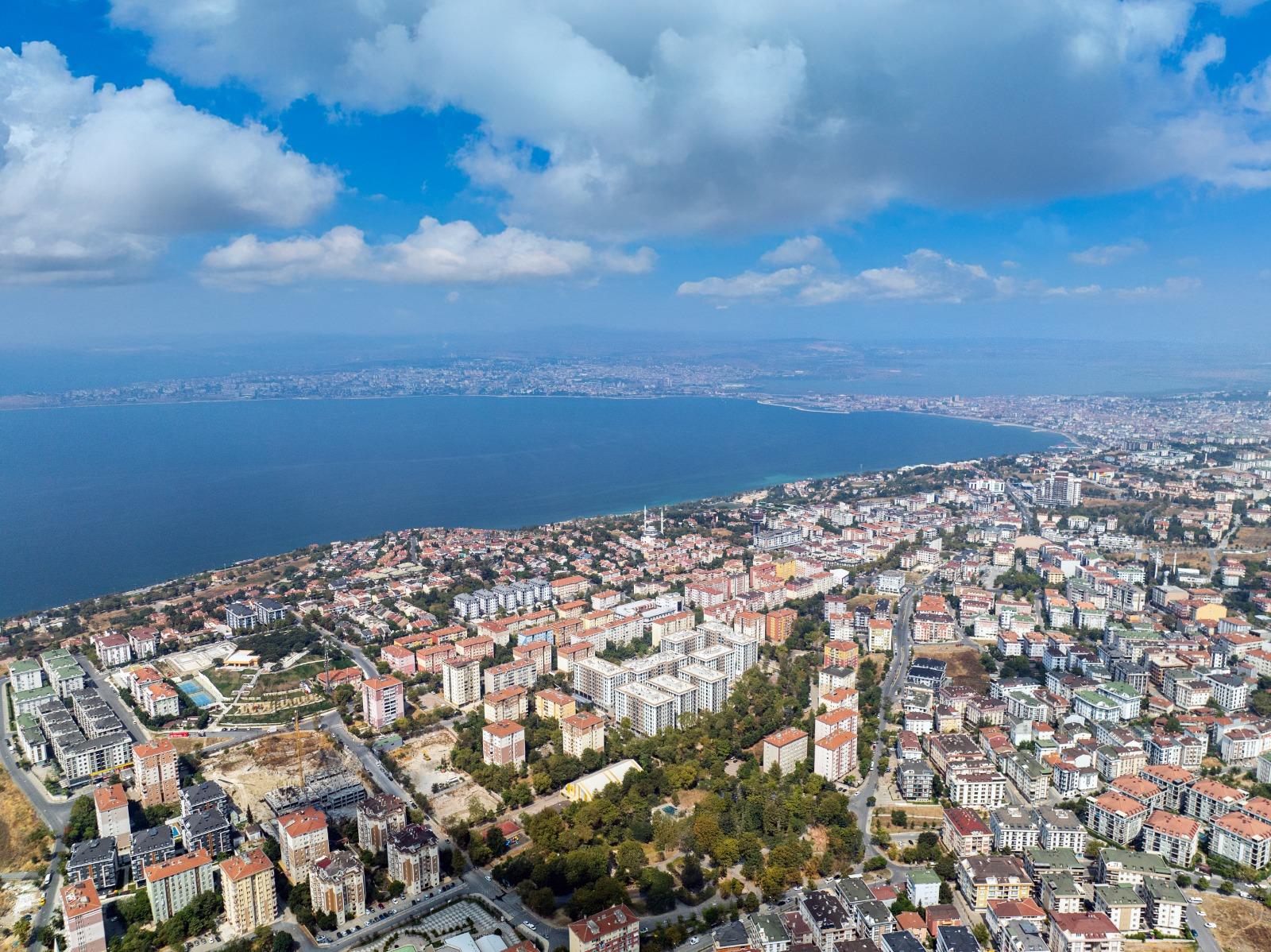 3+1 Apartment in Kırlangıç Evleri Project – Secure, Family-Oriented Living in Beylikdüzü