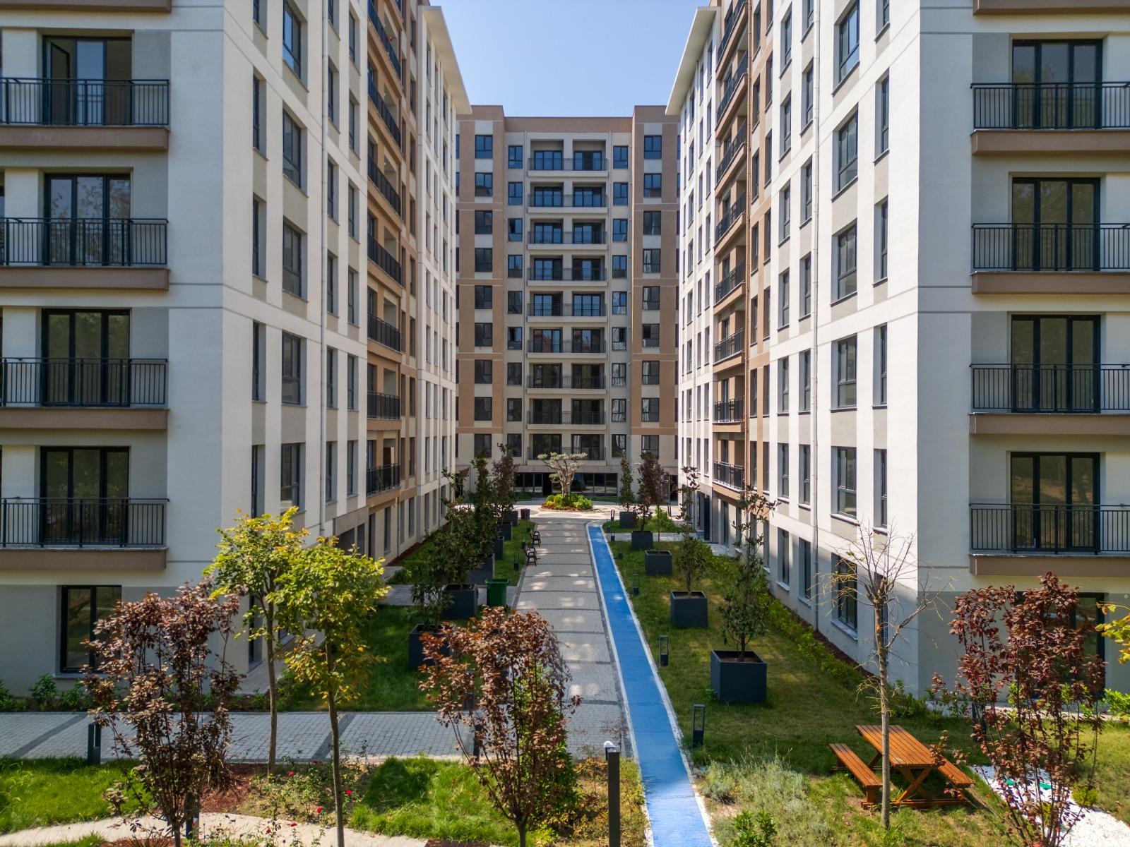 3+1 Apartment in Kırlangıç Evleri Project – Secure, Family-Oriented Living in Beylikdüzü