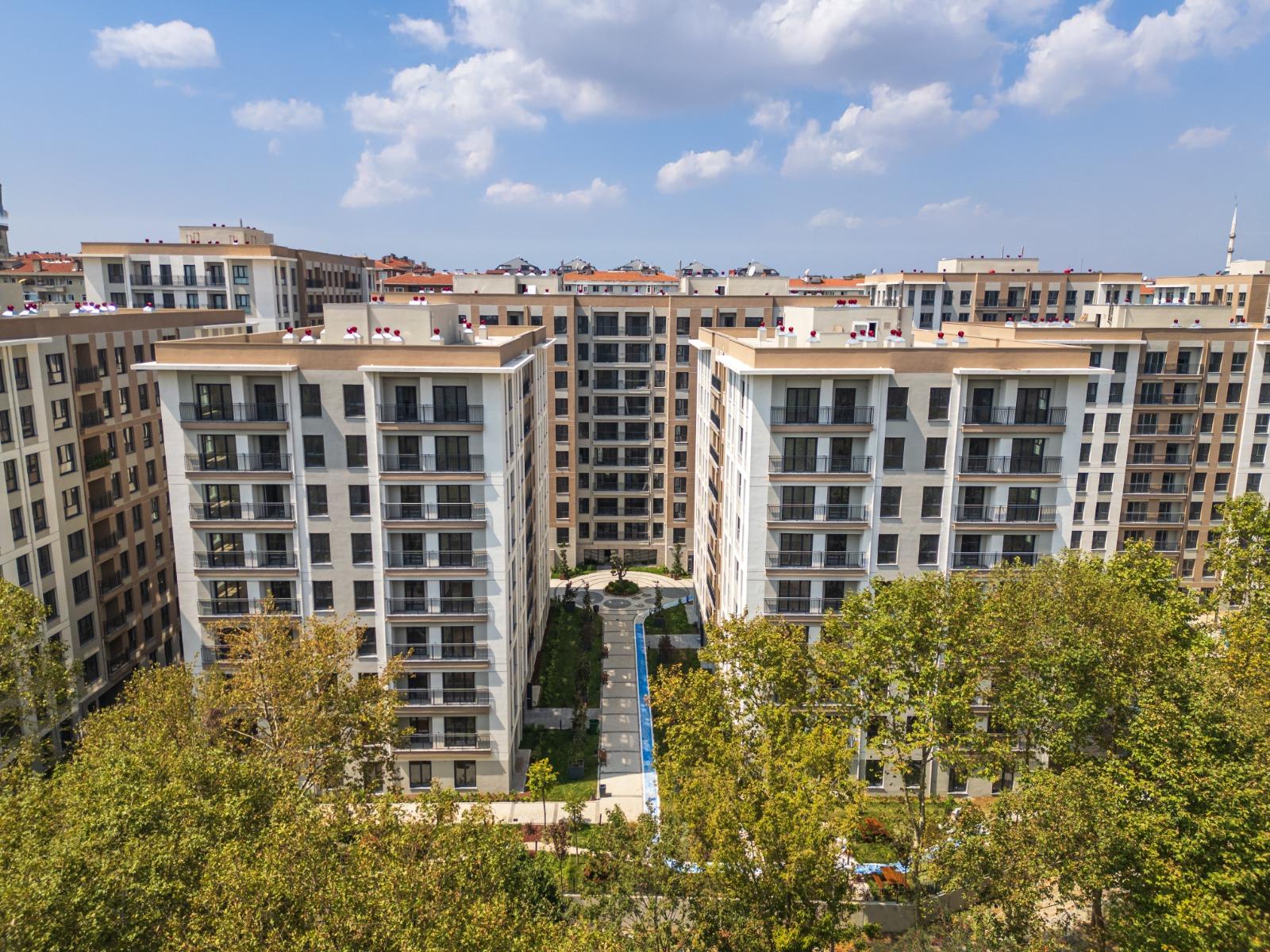 3+1 Apartment in Kırlangıç Evleri Project – Secure, Family-Oriented Living in Beylikdüzü