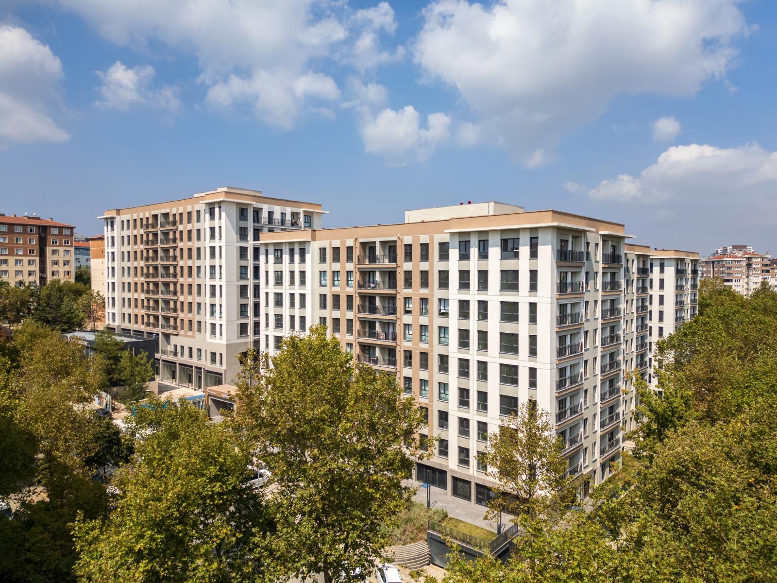 3+1 Apartment in Kırlangıç Evleri Project – Secure, Family-Oriented Living in Beylikdüzü