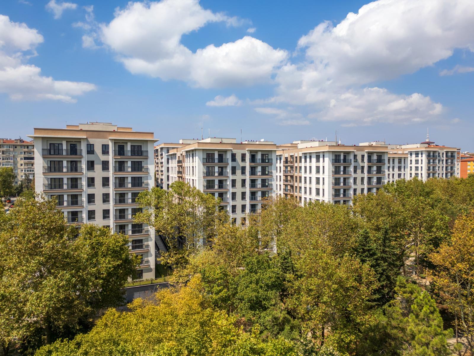 3+1 Apartment in Kırlangıç Evleri Project – Secure, Family-Oriented Living in Beylikdüzü