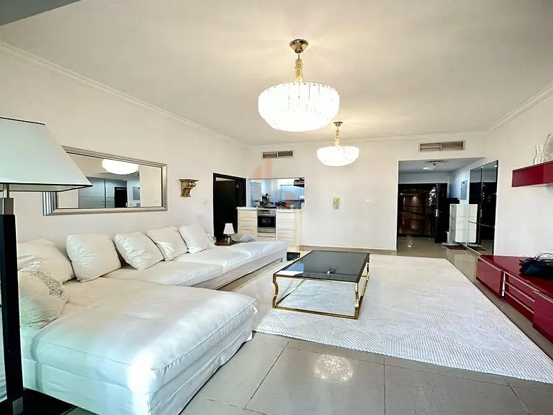 Lake City Tower - 1 Bedroom Apartment