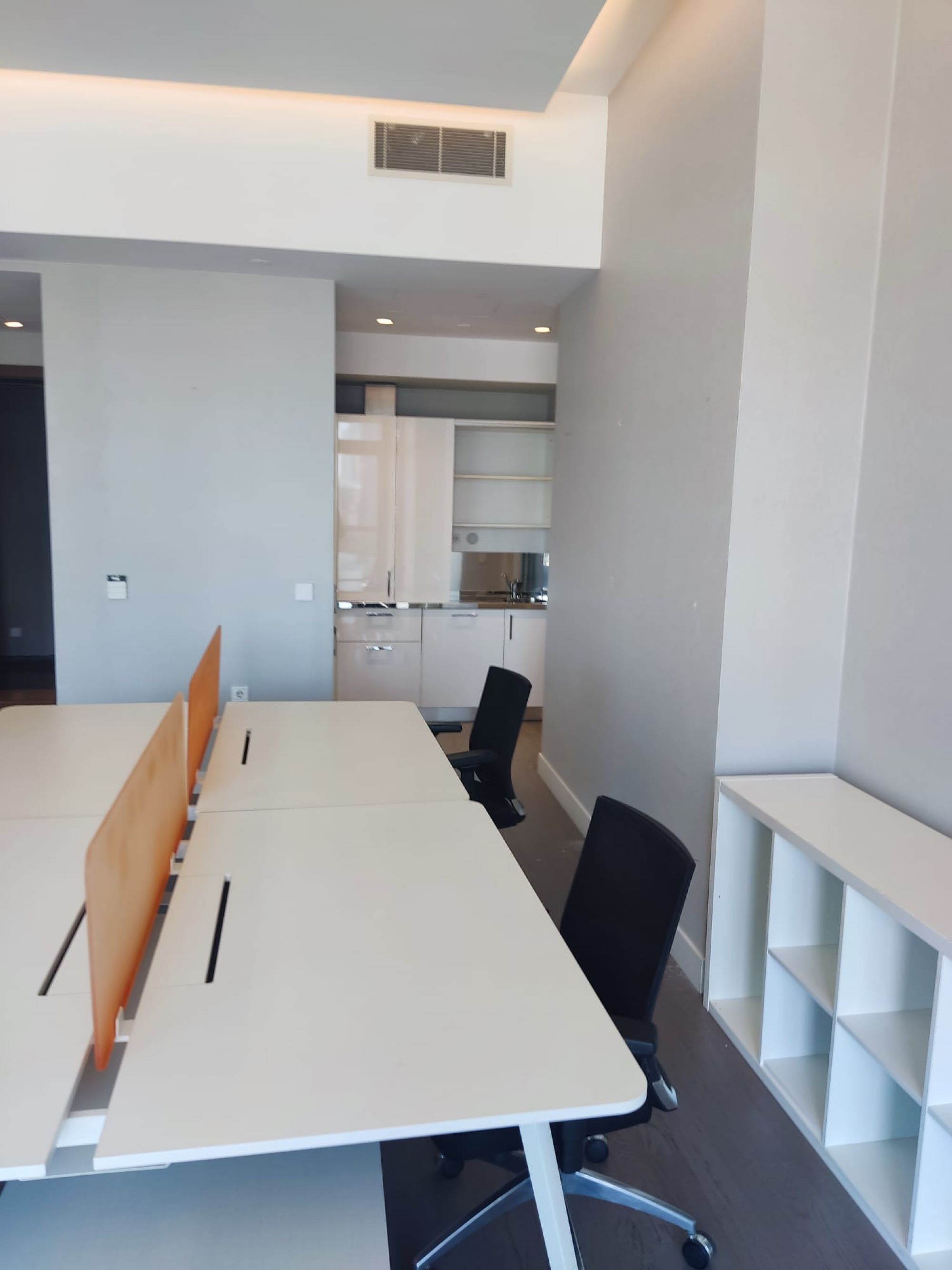 120 m² Luxuriously Furnished Office in Maslak 42