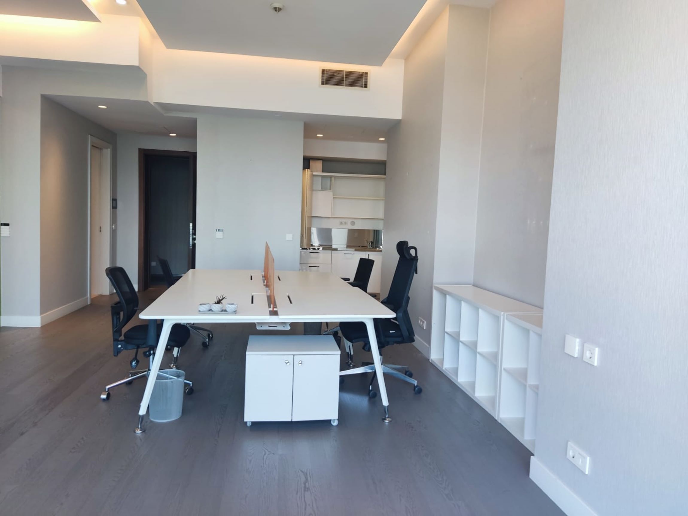 120 m² Luxuriously Furnished Office in Maslak 42