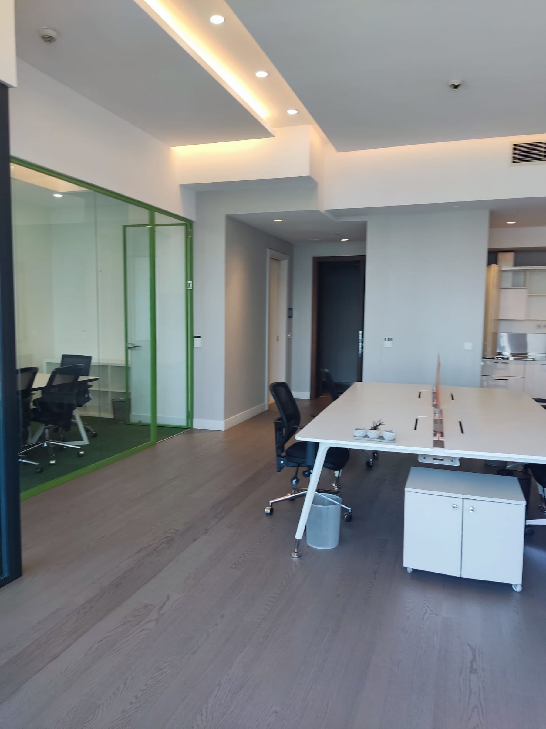 120 m² Luxuriously Furnished Office in Maslak 42