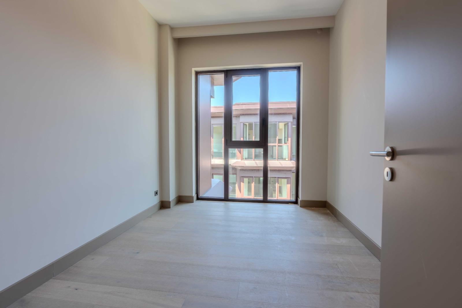 Privé Kemer: 5+1 Terrace Apartment in Göktürk – Citizenship Eligible