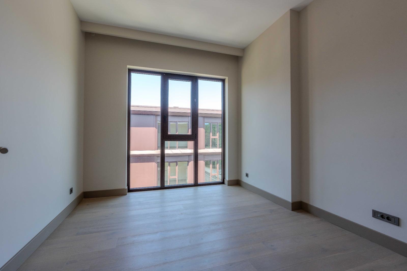 Privé Kemer: 5+1 Terrace Apartment in Göktürk – Citizenship Eligible