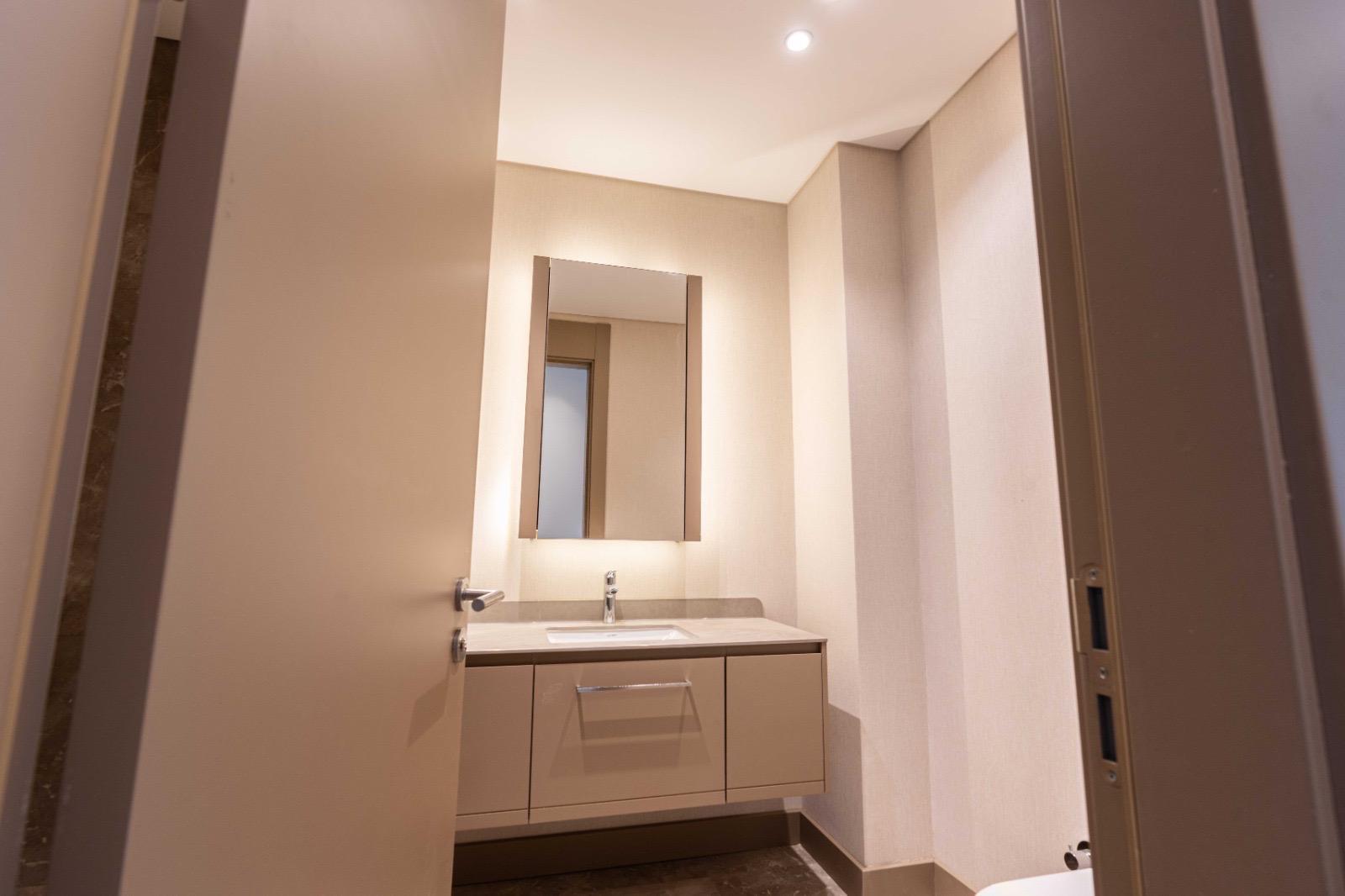 Privé Kemer: 5+1 Terrace Apartment in Göktürk – Citizenship Eligible