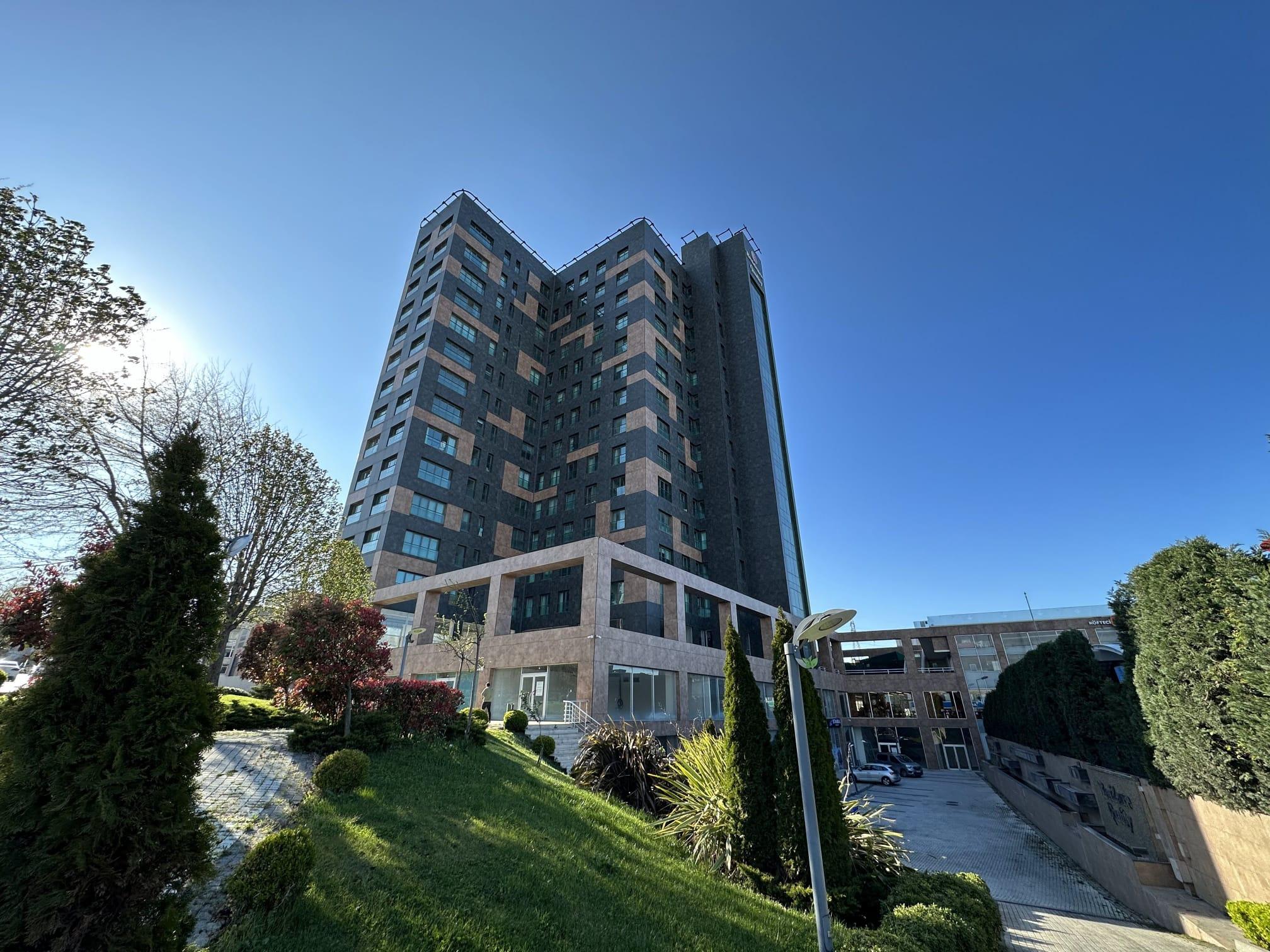 Luxury 2-Unit Office at Quality Residence - Suitable for Citizenship