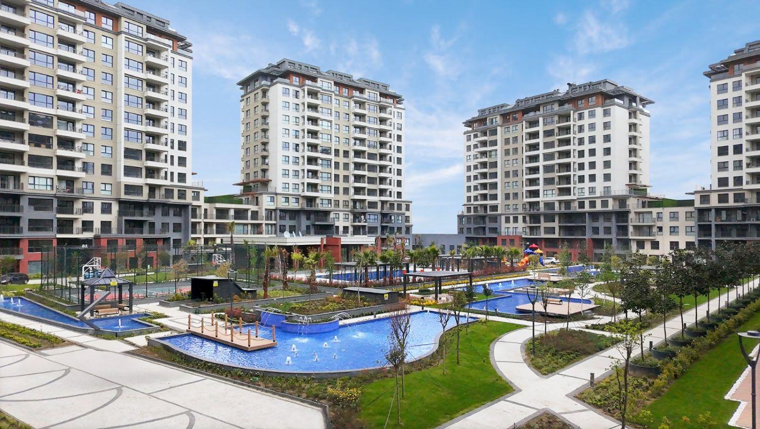 3+1 Apartment at Referans Beylikdüzü - Modern Living with Garden and Terrace - Suitable for Citizenship