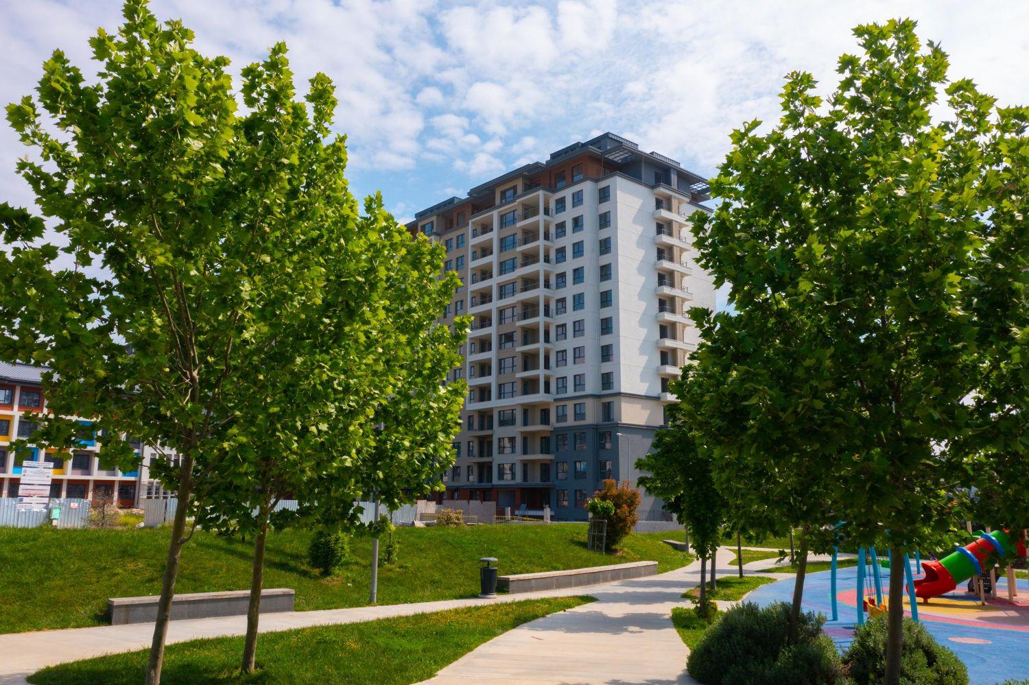 3+1 Apartment at Referans Beylikdüzü - Modern Living with Garden and Terrace - Suitable for Citizenship
