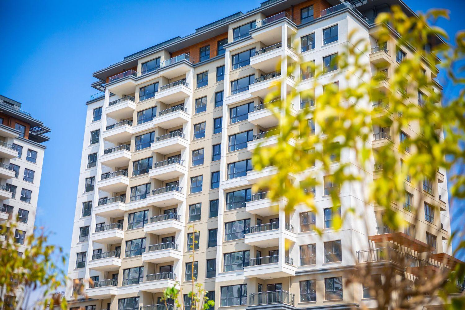 3+1 Apartment at Referans Beylikdüzü - Modern Living with Garden and Terrace - Suitable for Citizenship