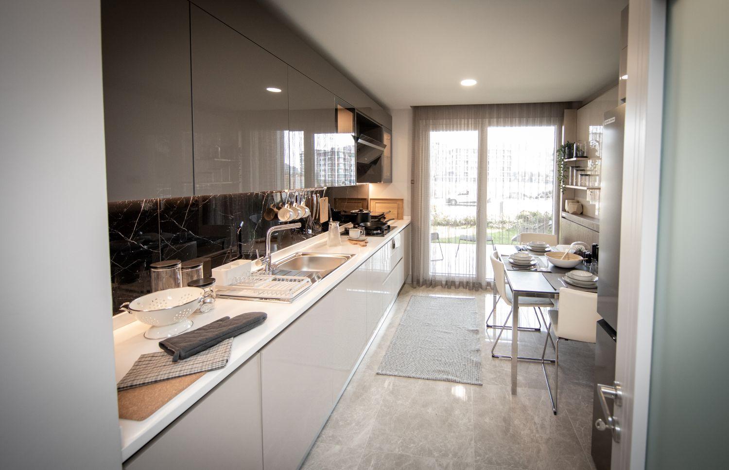 3+1 Apartment at Referans Beylikdüzü - Modern Living with Garden and Terrace - Suitable for Citizenship